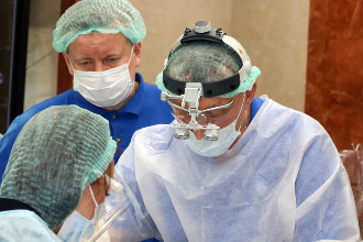 все на четырех несъемные протезы в клинике неватекс