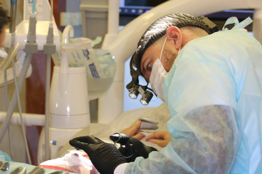 протезирование зубов на 4 имплантах стоимость